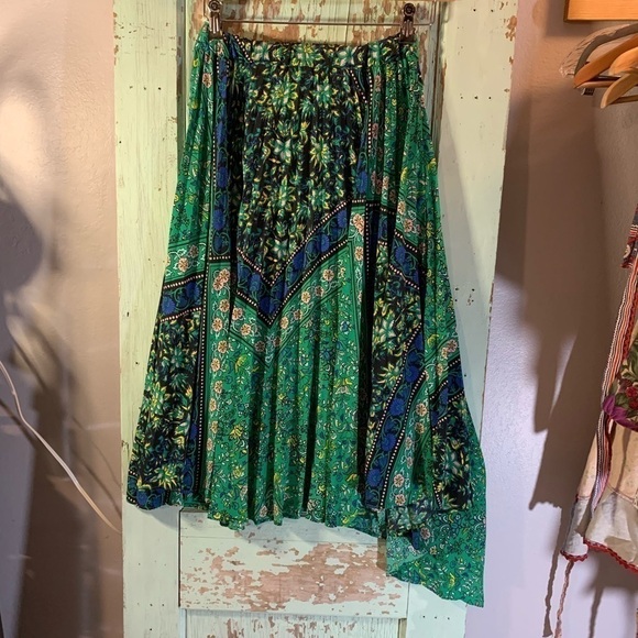 Women’s Topshop green paisley print skirt - Picture 2 of 6
